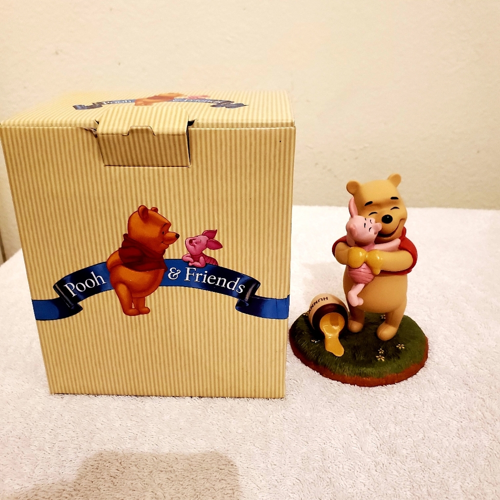 Disneywinnie the pooh&Piglet PorcelainSculpture